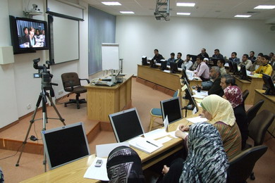 In a meeting between Both, Students from Cambridge University Continues their Solidarity with University Students in Gaza
